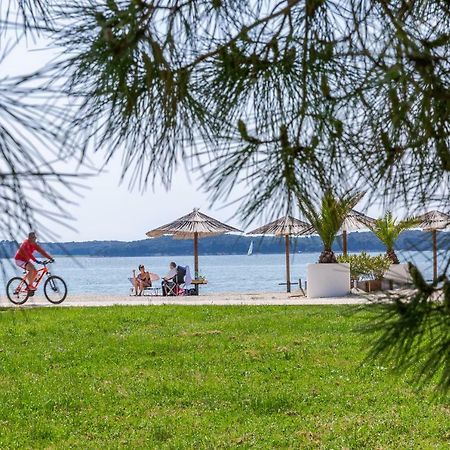 Villa Isabella Pula Bagian luar foto