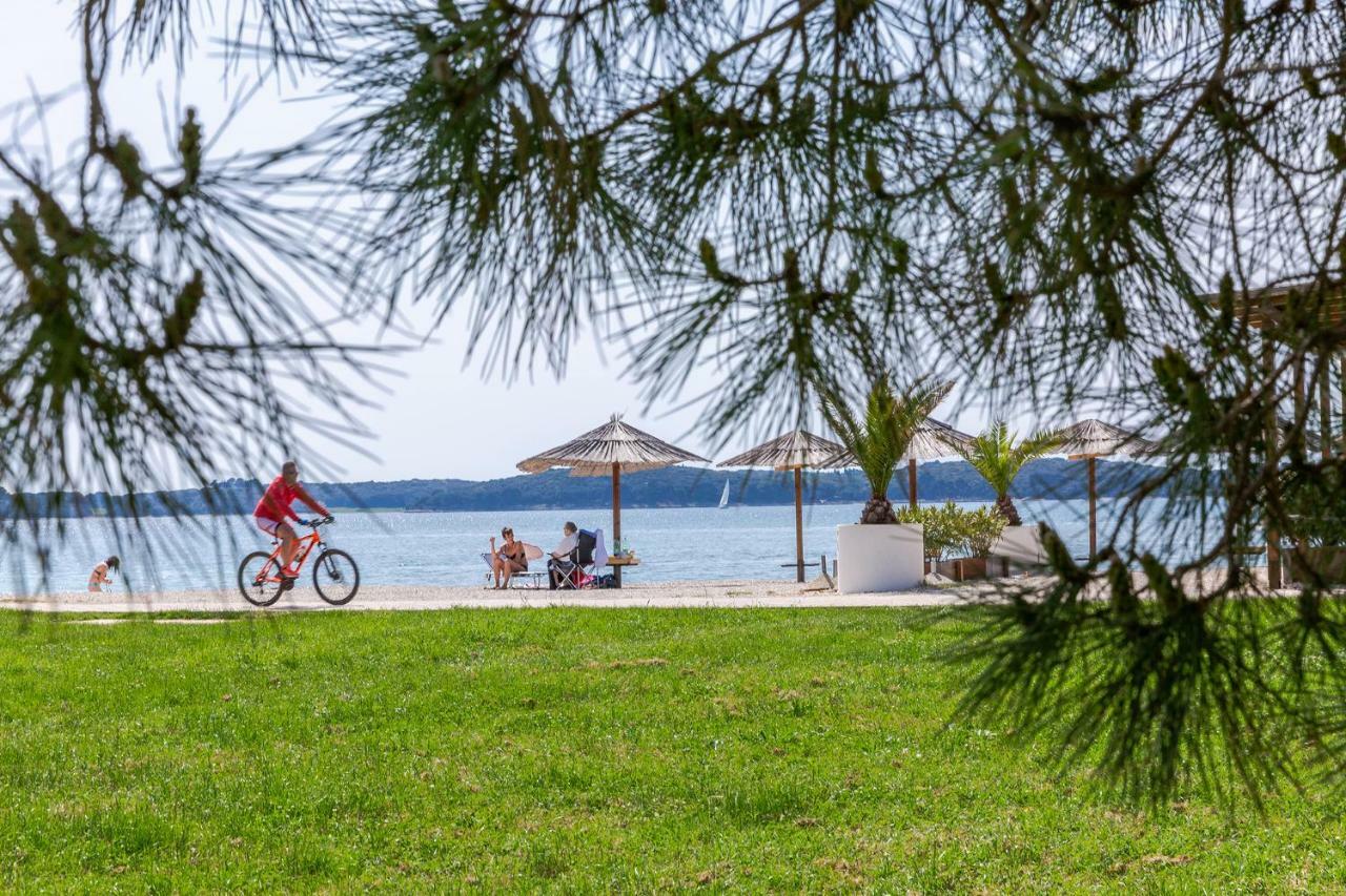 Villa Isabella Pula Bagian luar foto